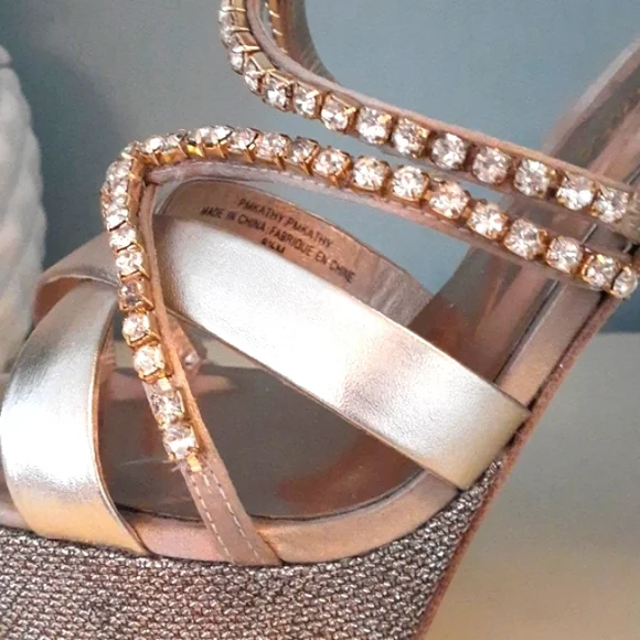 Guess by Marciano Leather & Rhinestone strappy sandals ❤️ - Picture 5 of 12